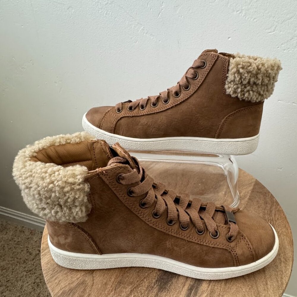UGG Olive High Top Sneaker Leather Shearling Zip Lace Casual Women Boot 8.5 - Picture 4 of 11